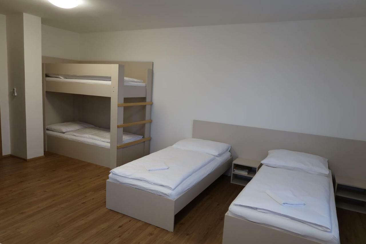 Apartman Matyas Drnholec Exterior photo